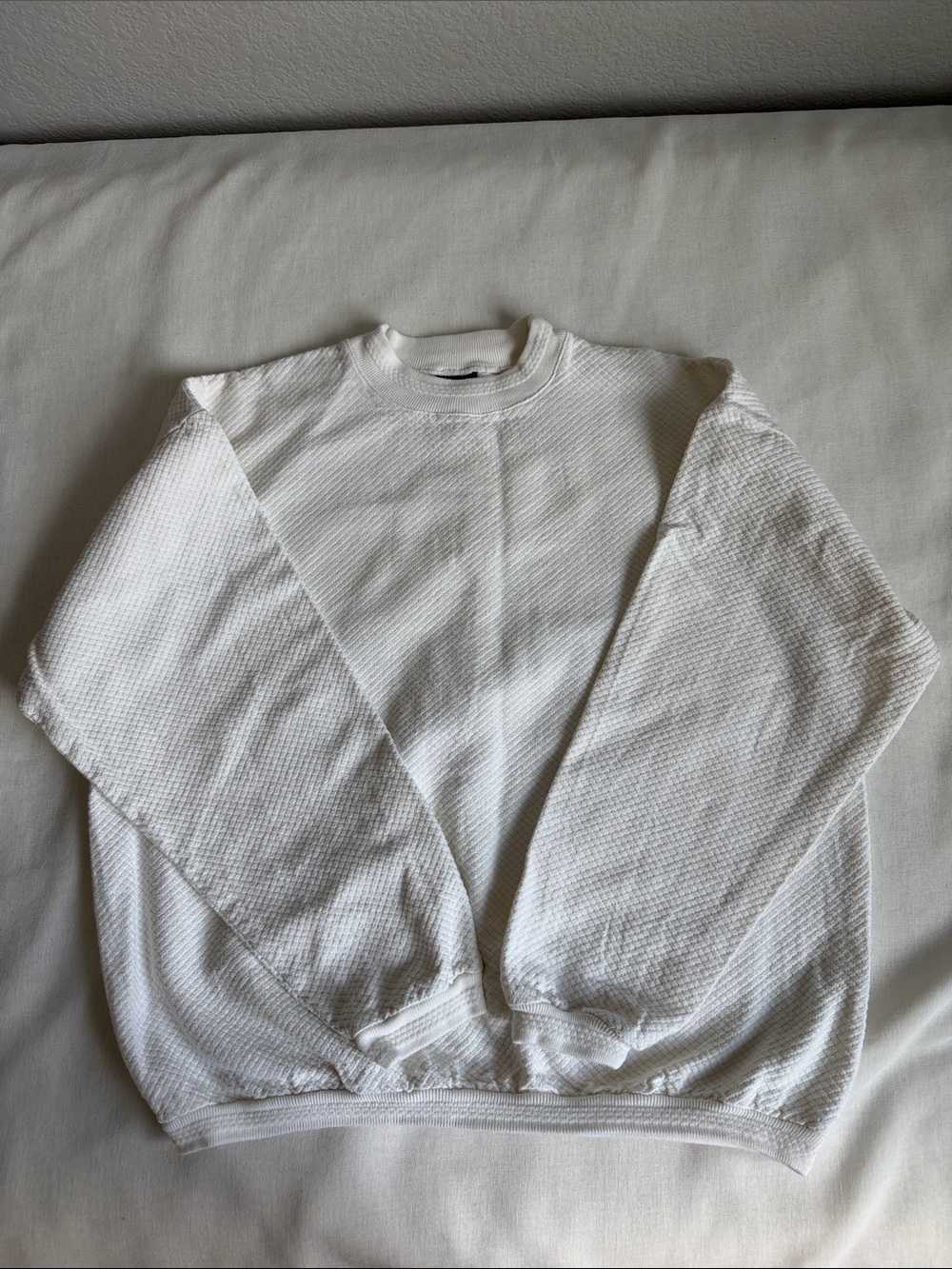 Wek The World Vintage White Textured Sweatshirt Made in USA Size 1